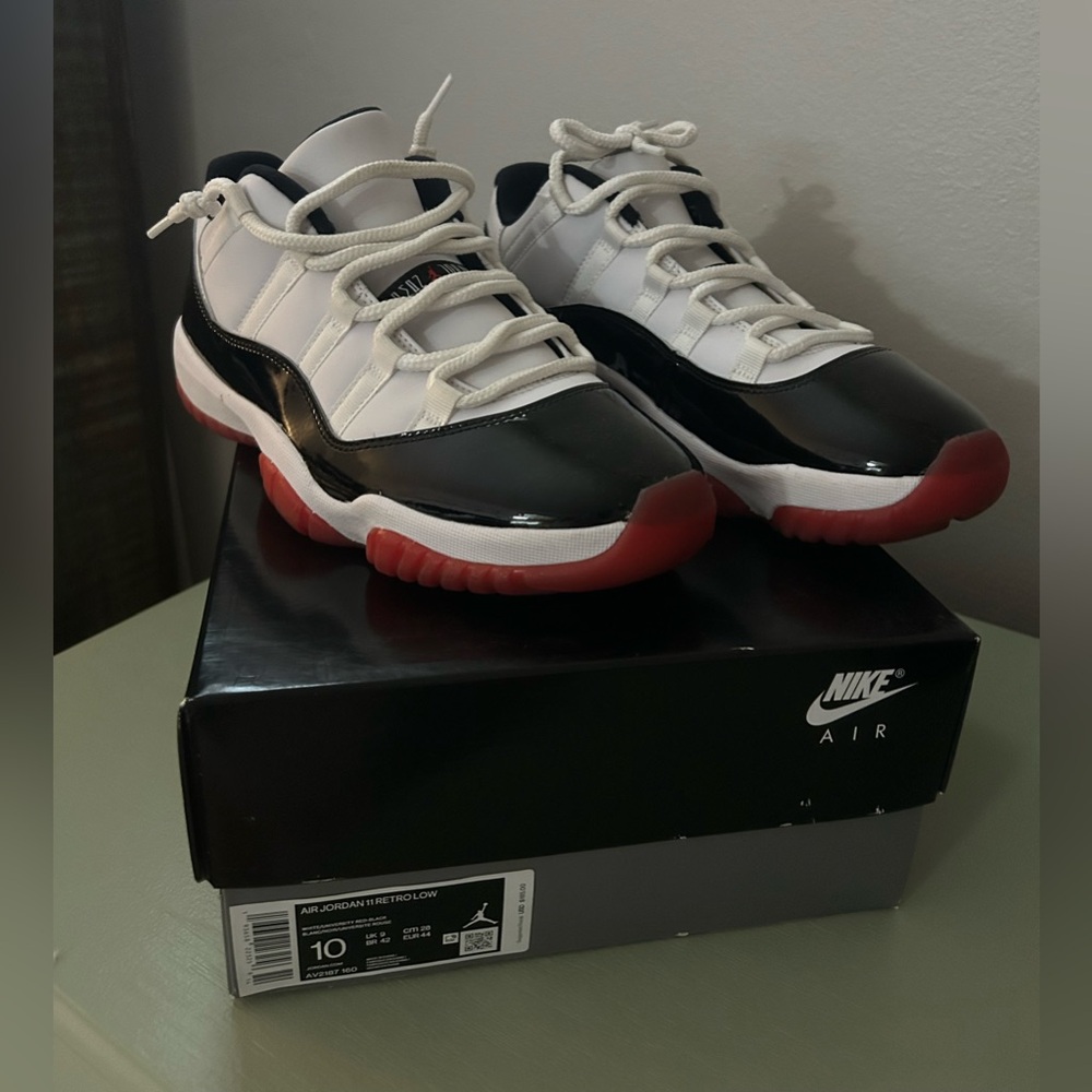 Men’s Jordan 11 low
